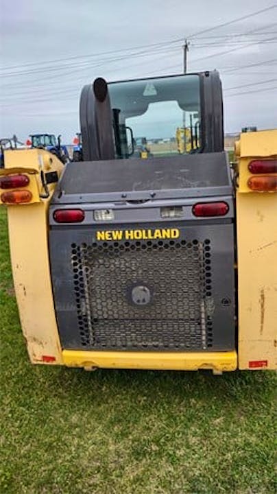 New Holland L216