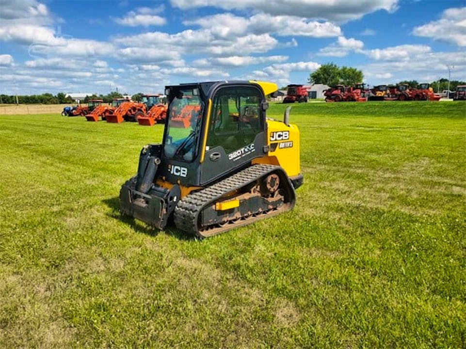 JCB 320T