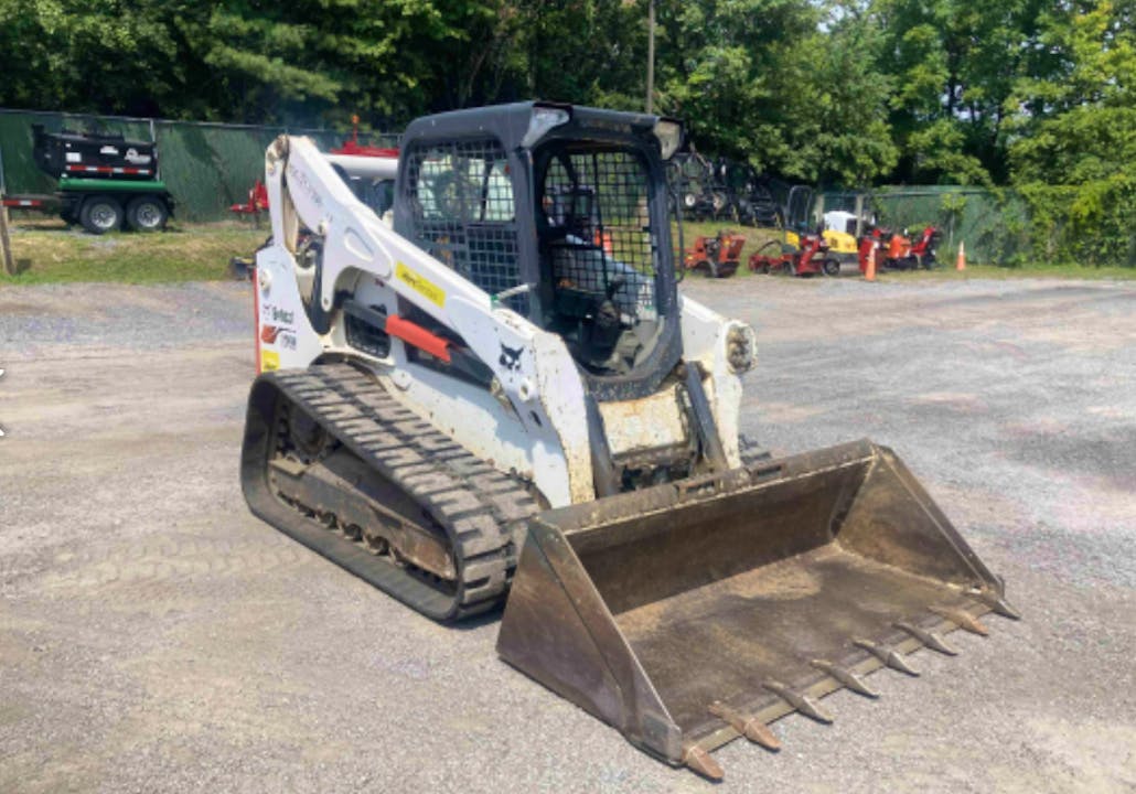 Bobcat T740