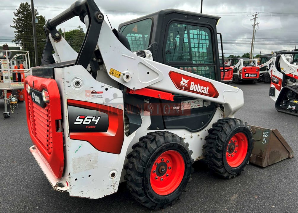 Bobcat  S64