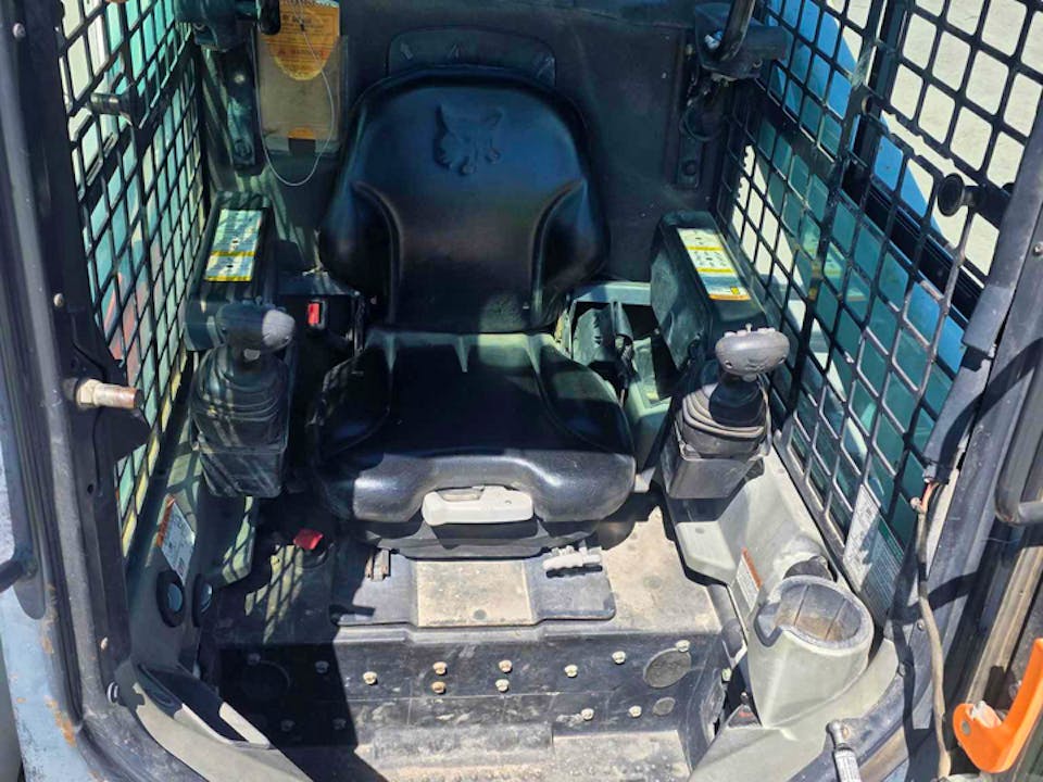 Bobcat T740