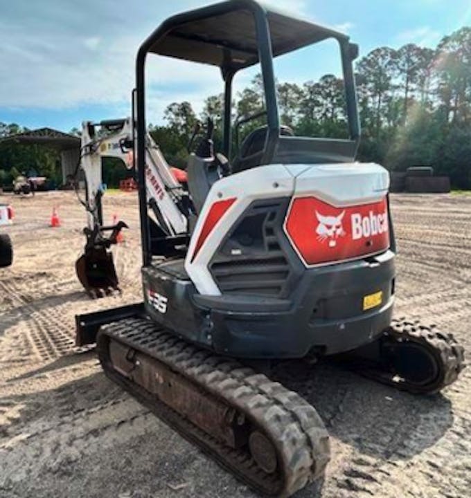 Bobcat E35