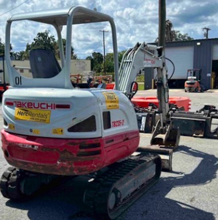 Takeuchi TB235