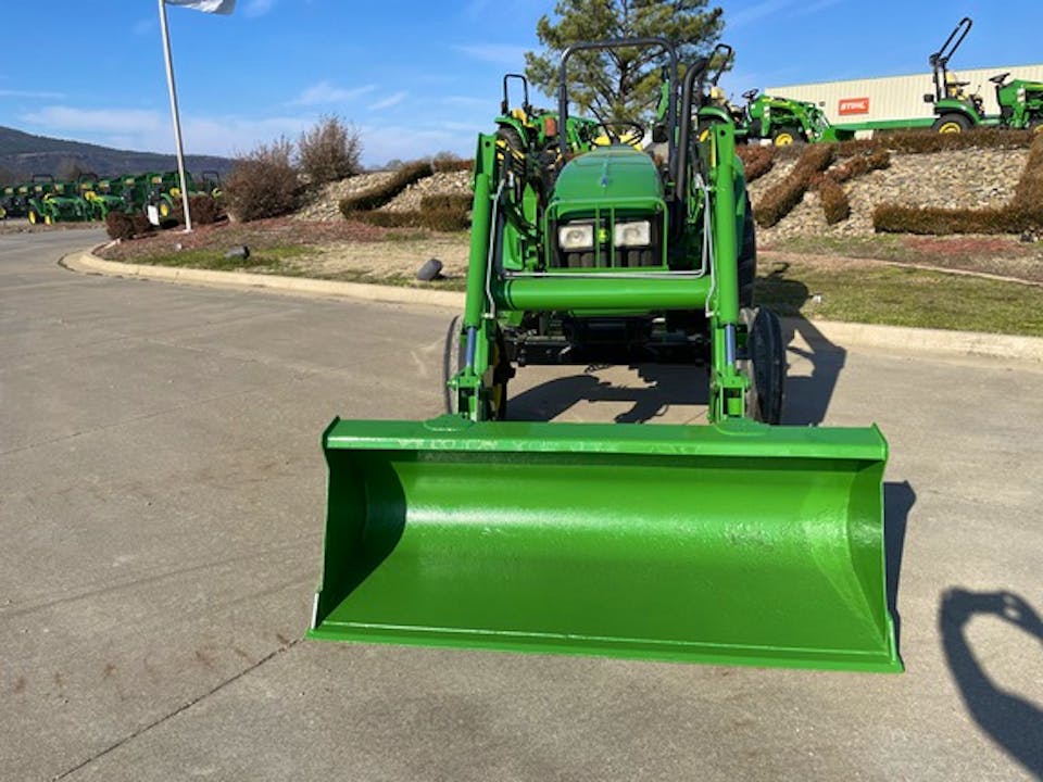 John Deere 5425