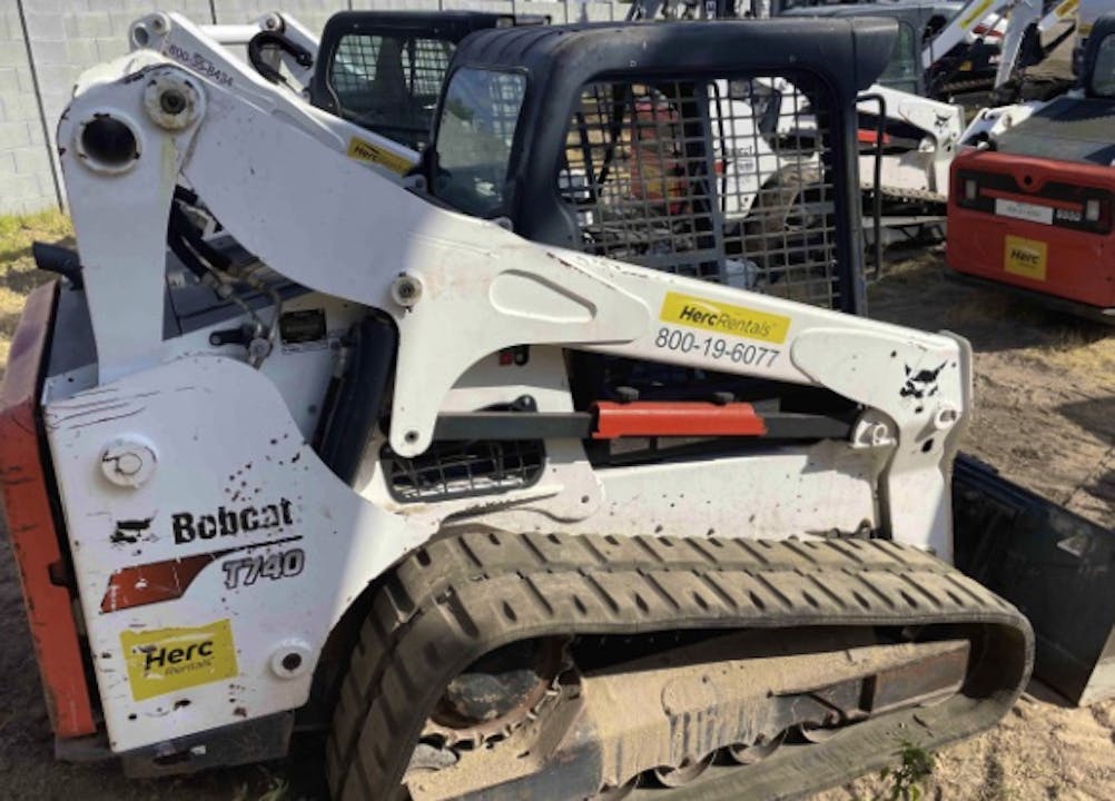 Bobcat T740