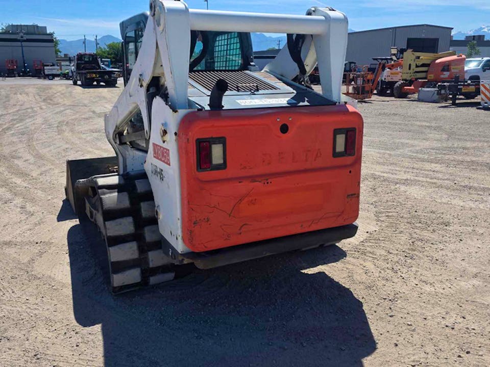 Bobcat T740