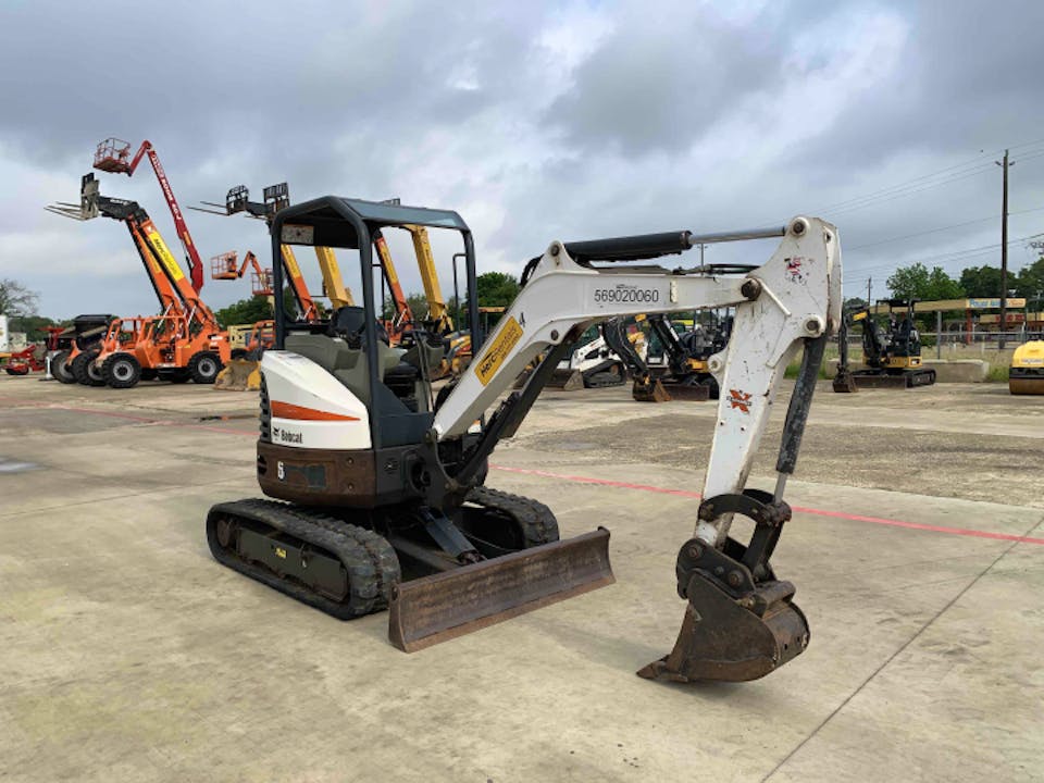 Bobcat E26