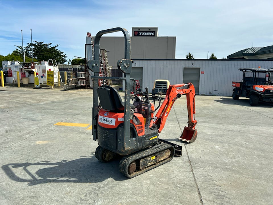 Kubota K008