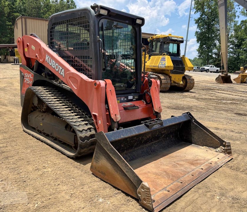 KUBOTA SVL75-2