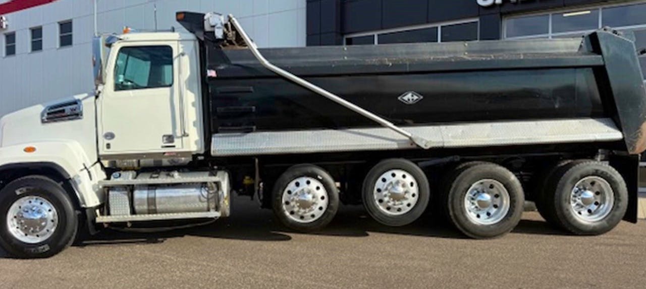 Western Star 4700