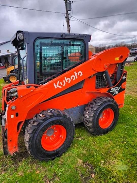 Kubota SSV75