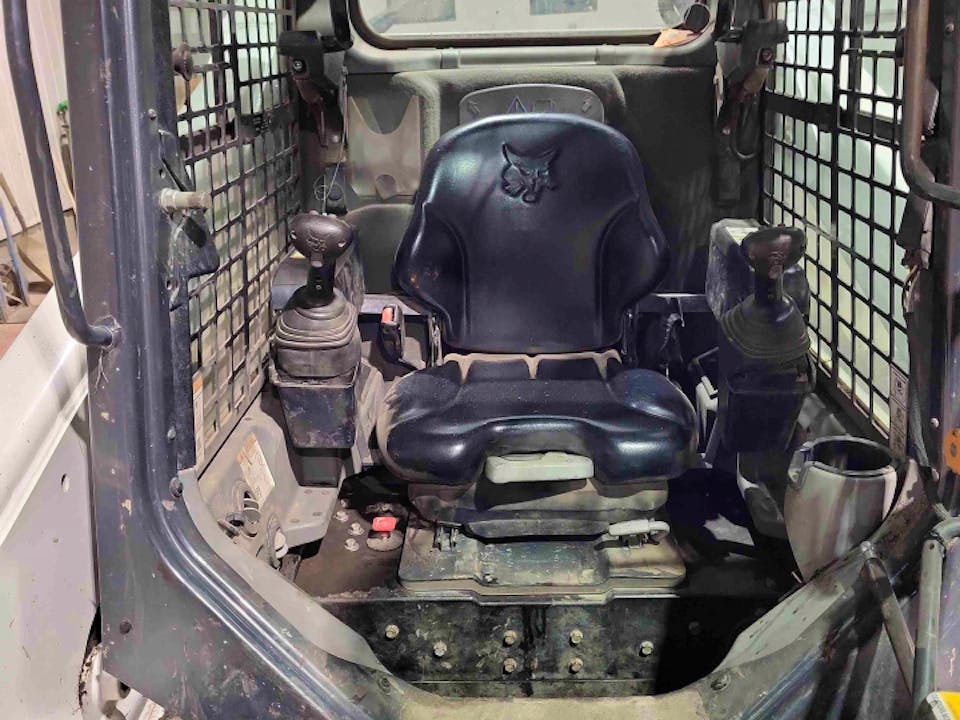 Bobcat T740