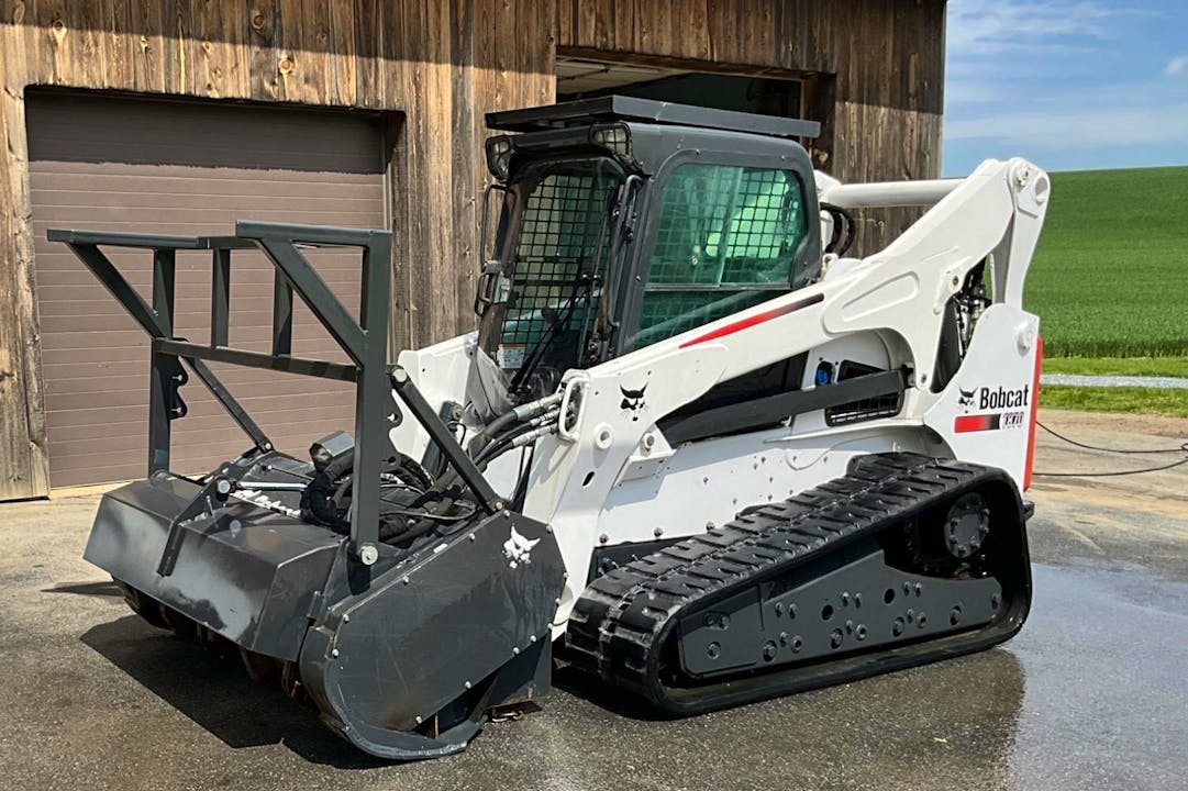 Bobcat T870