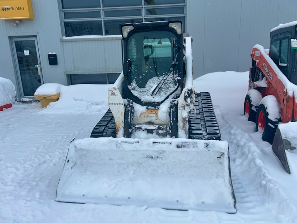 Bobcat T740