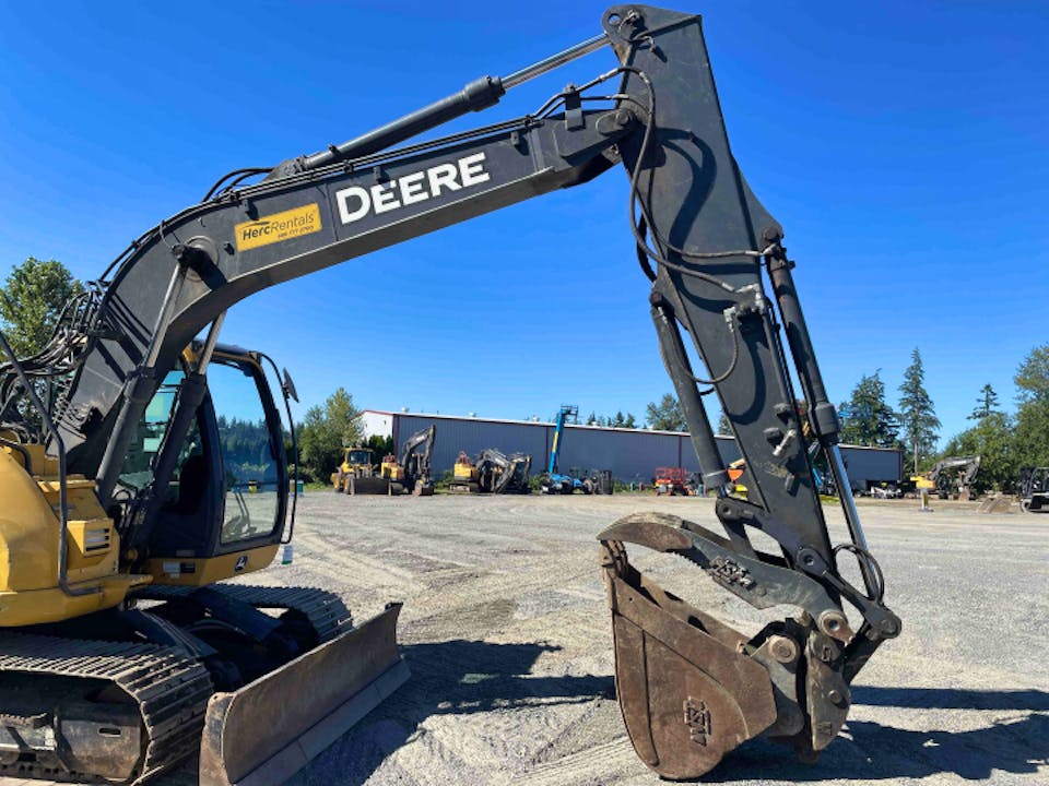 John Deere 135G