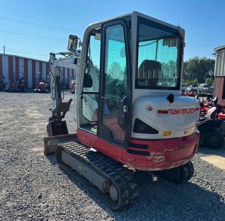 Takeuchi  TB235
