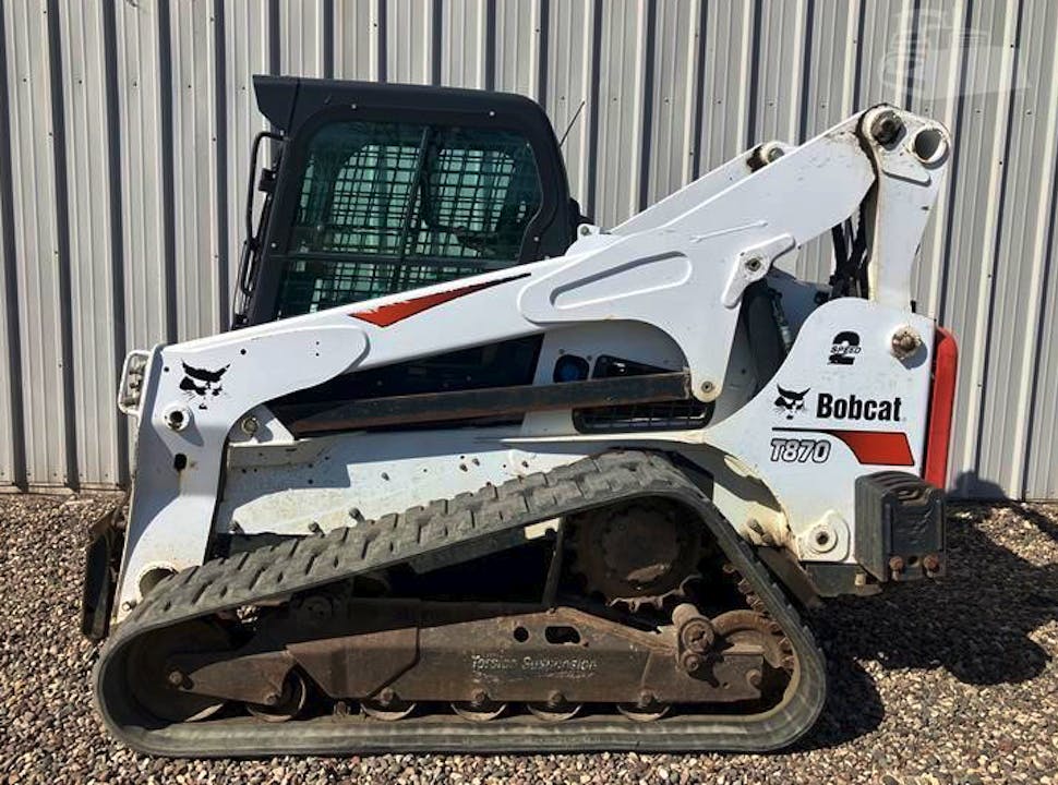 Bobcat T870