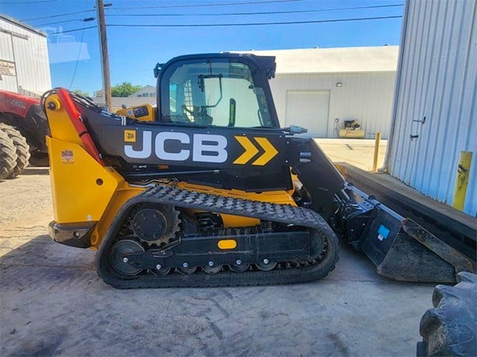 JCB 3TS-8T