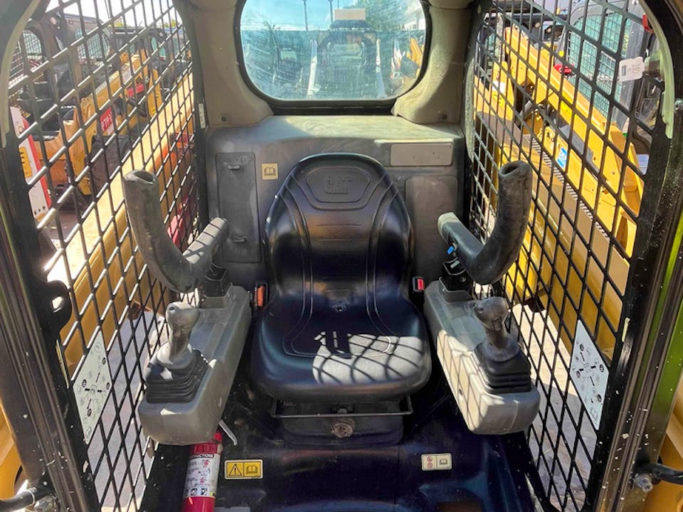 Caterpillar 226D3