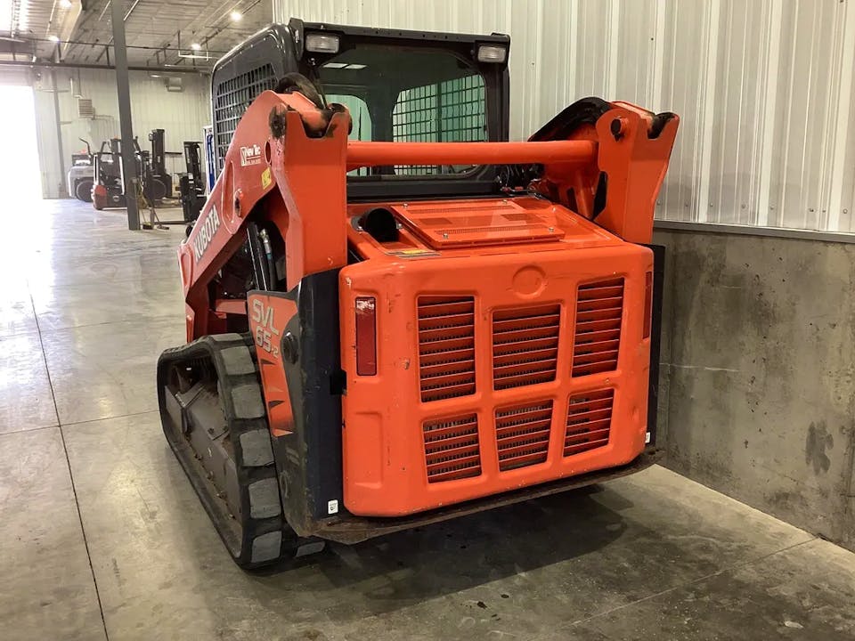 Kubota SVL65-2
