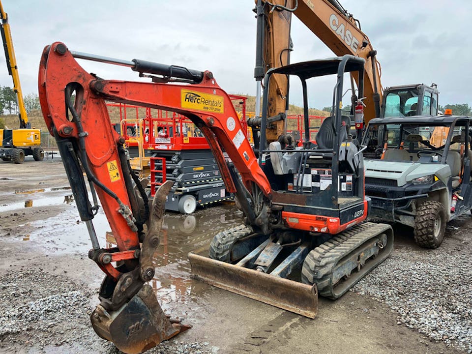Kubota U27-4