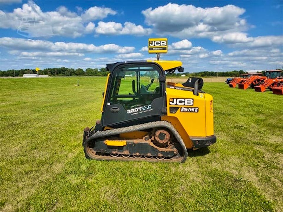 JCB 320T