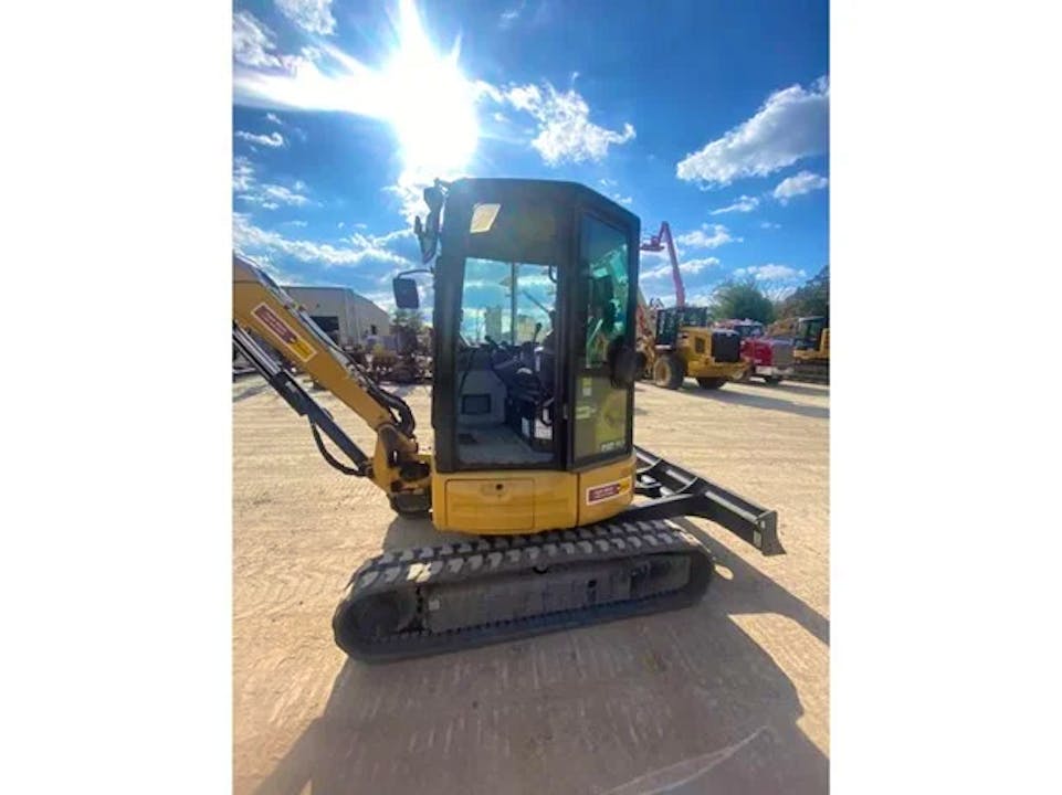 CATERPILLAR  303.5E2 CR